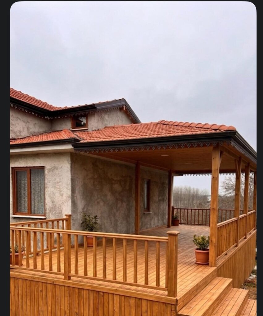 03 eve bagli ahsap veranda